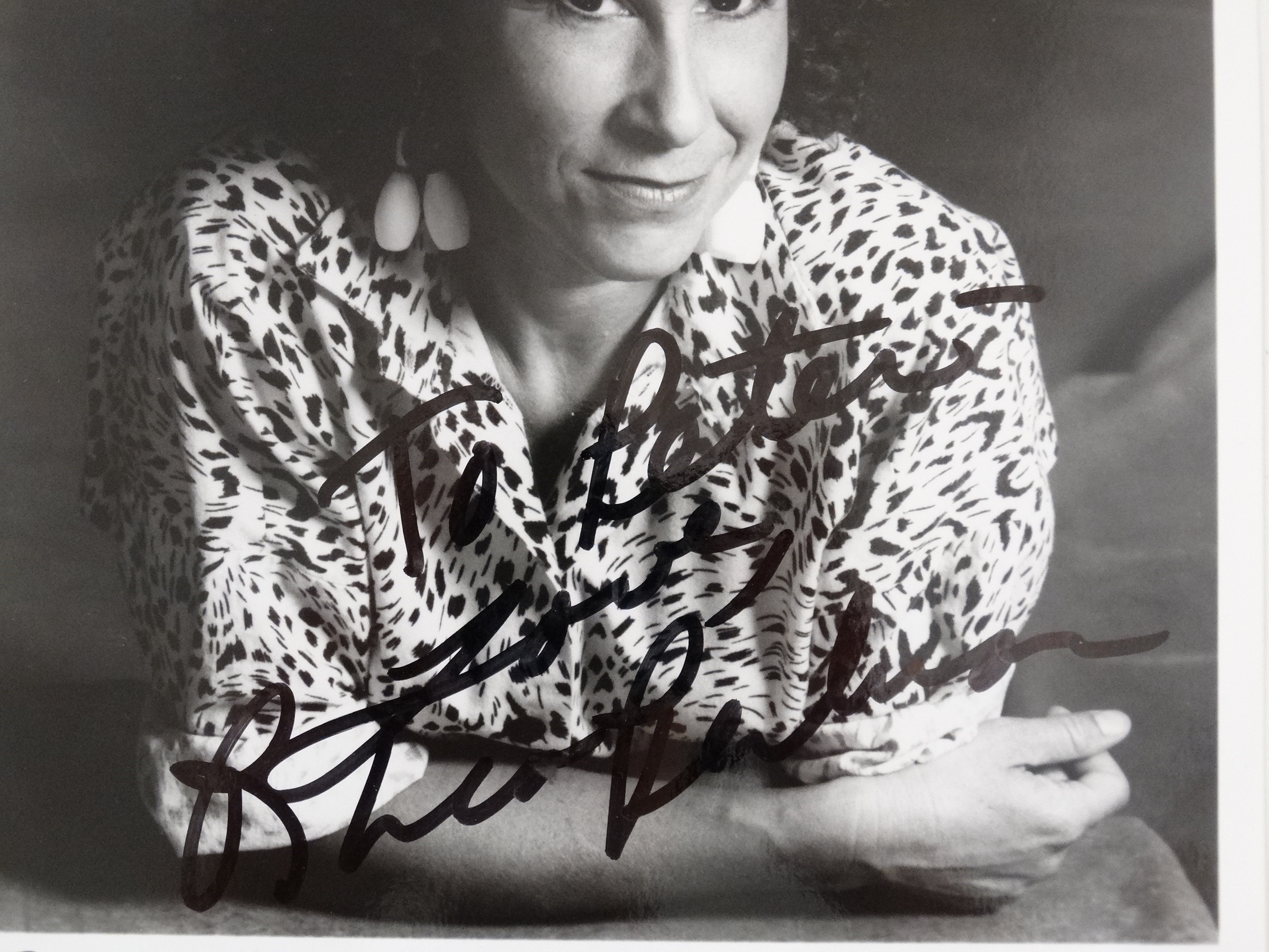Autograph: Rhea Pearlman signed black and white photographic print of Rhea Pearlman as Carla - Image 3 of 3