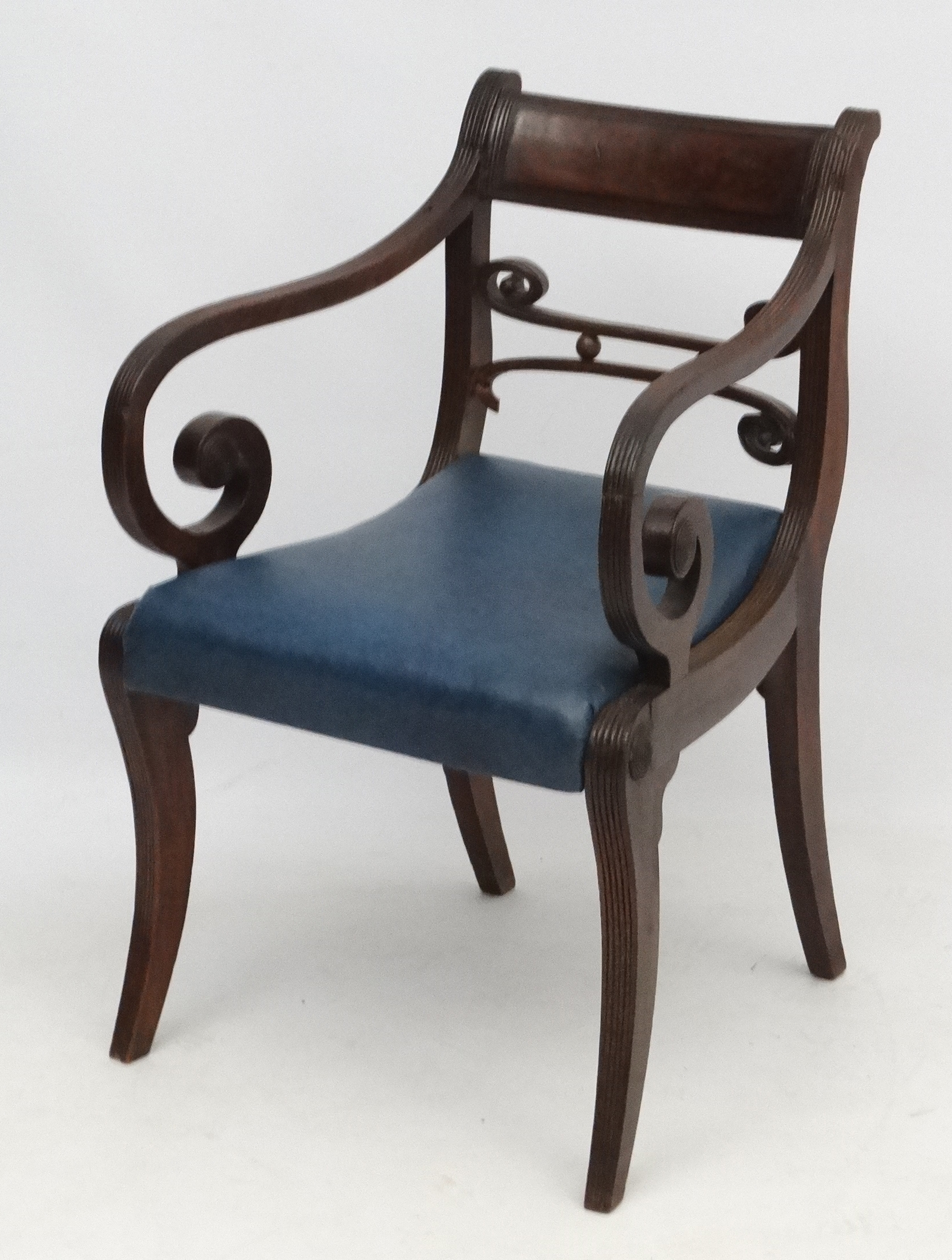 A Regency mahogany open arm / carver chair with sabre legs and drop in seats 32 1/2" high - Image 4 of 5