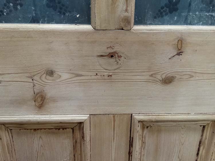 Stripped pine glazed door CONDITION: Please Note - we do not make reference to the - Image 3 of 3