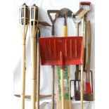 Assorted gardening tools CONDITION: Please Note - we do not make reference to the