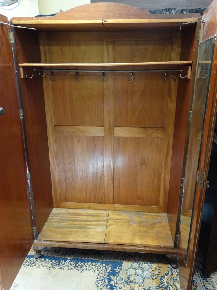 A 1950's Art Deco style quarter veneered 2 door wardrobe 77" high x 47" wide x 19 3/4" deep - Image 5 of 5