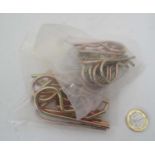 One pkt 2 mm + one pkt 3mm + one pkt 4mm 'R' spring clips (3 pkts) CONDITION: