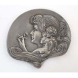 Zinnladen - manner of Kayserzinn : An Art Nouveau cast relief three footed small dish decorated