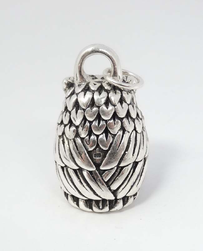 A silver pendant / large charm formed as an owl 1 3/4" high CONDITION: Please Note - Image 4 of 5