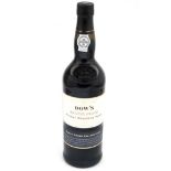 Port : A bottle of Dow's ' Master Blend Finest Reserve Port ' 2004 ,