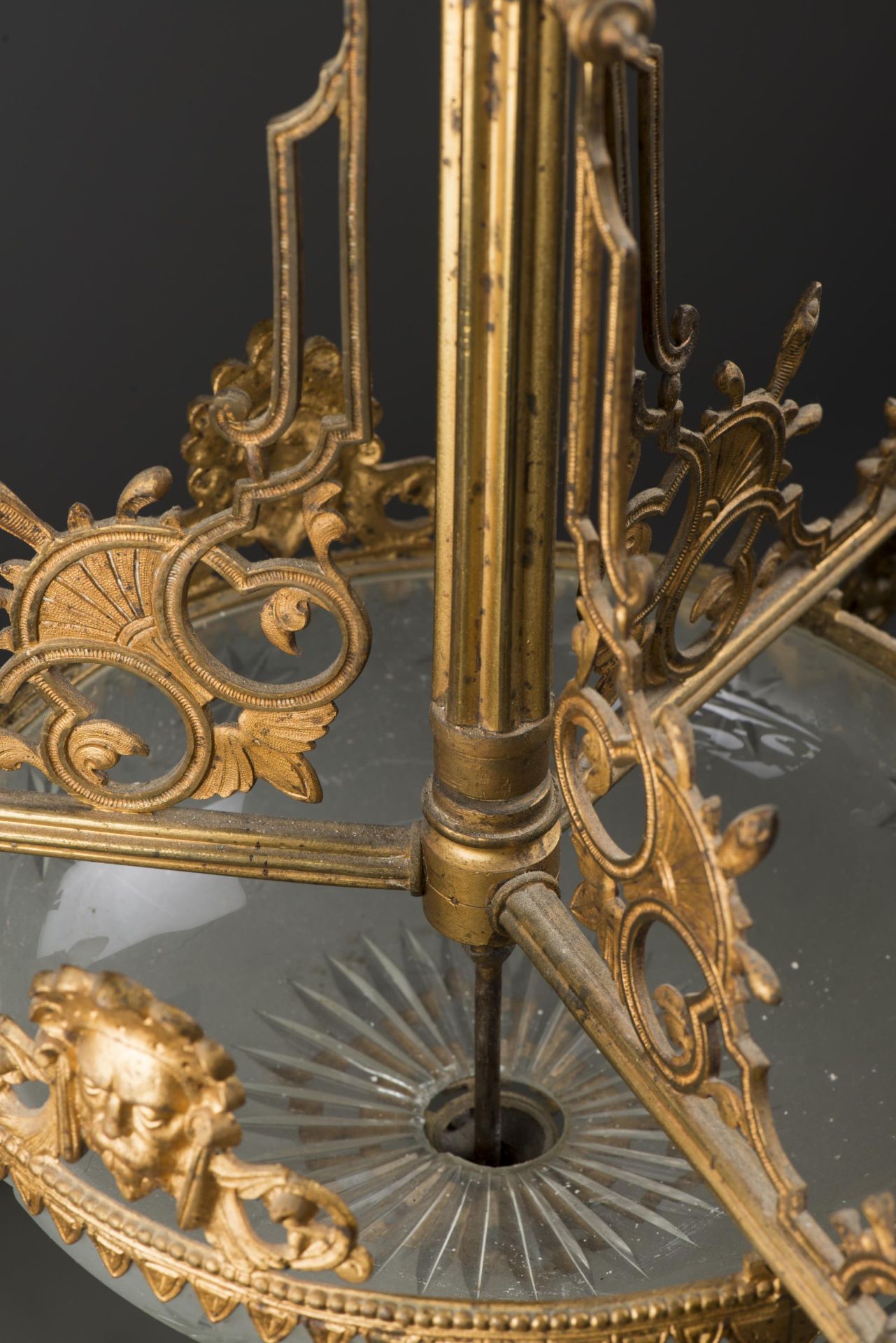 Lustre d'époque Napoléon III à 3 feux, coupelle centrale en verre mati. - Bild 4 aus 6