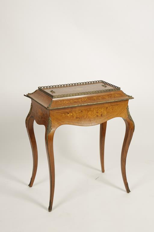 A VICTORIAN WALNUT AND MARQUETRY JARDINIERE with a removable rectangular lid with a central panel of