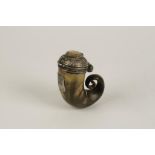 A 19TH CENTURY SILVER MOUNTED HORN SNUFF MULL