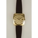 OMEGA: A GENTLEMAN'S 18CT YELLOW GOLD WRISTWATCH