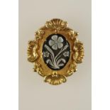 A VICTORIAN MOURNING BROOCH