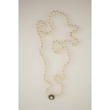 A SINGLE STRAND CULTURED PEARL NECKLACE