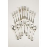 A SET OF SEVEN VICTORIAN FIDDLE PATTERN DESSERT FORKS