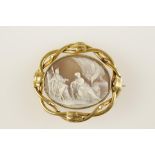 A VICTORIAN CAMEO BROOCH