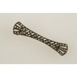 AN OLD-CUT DIAMOND BAR BROOCH