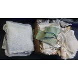 A LARGE COLLECTION OF ASSORTED LINEN AND LACE