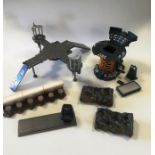 STAR WARS: An action playset "Carbon-Freezing Chamber, another similar "Theed Generator Complex" and