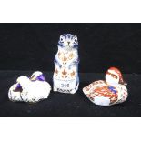 THREE ROYAL CROWN DERBY 'IMARI' ANIMALS