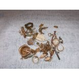 A COLLECTION OF GOLD SCRAP ITEMS and yellow metal items including a garnet-set rose gold cufflink, a