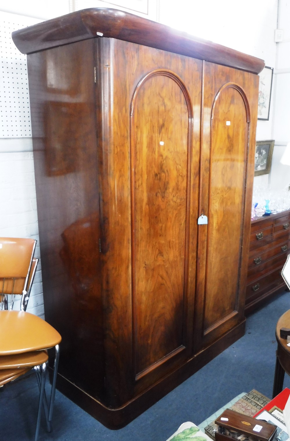 A VICTORIAN FIGURED WALNUT WARDROBE, with semi-fitted interior 78.5" high x 56" wide