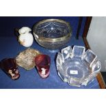 AN ORREFORS MODERNIST FRUIT BOWL and two 'Mary Gregory' style glasses and other glassware