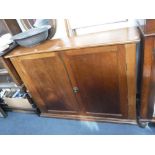 AN EDWARDIAN MAHOGANY TWO DOOR CUPBOARD, 45" wide