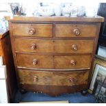 A VICTORIAN MAHOGANY BOWFRONTED CHEST OF DRAWERS