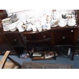 A REPRODUCTION MAHOGANY SERPENTINE FRONTED SIDEBOARD, 59" wide