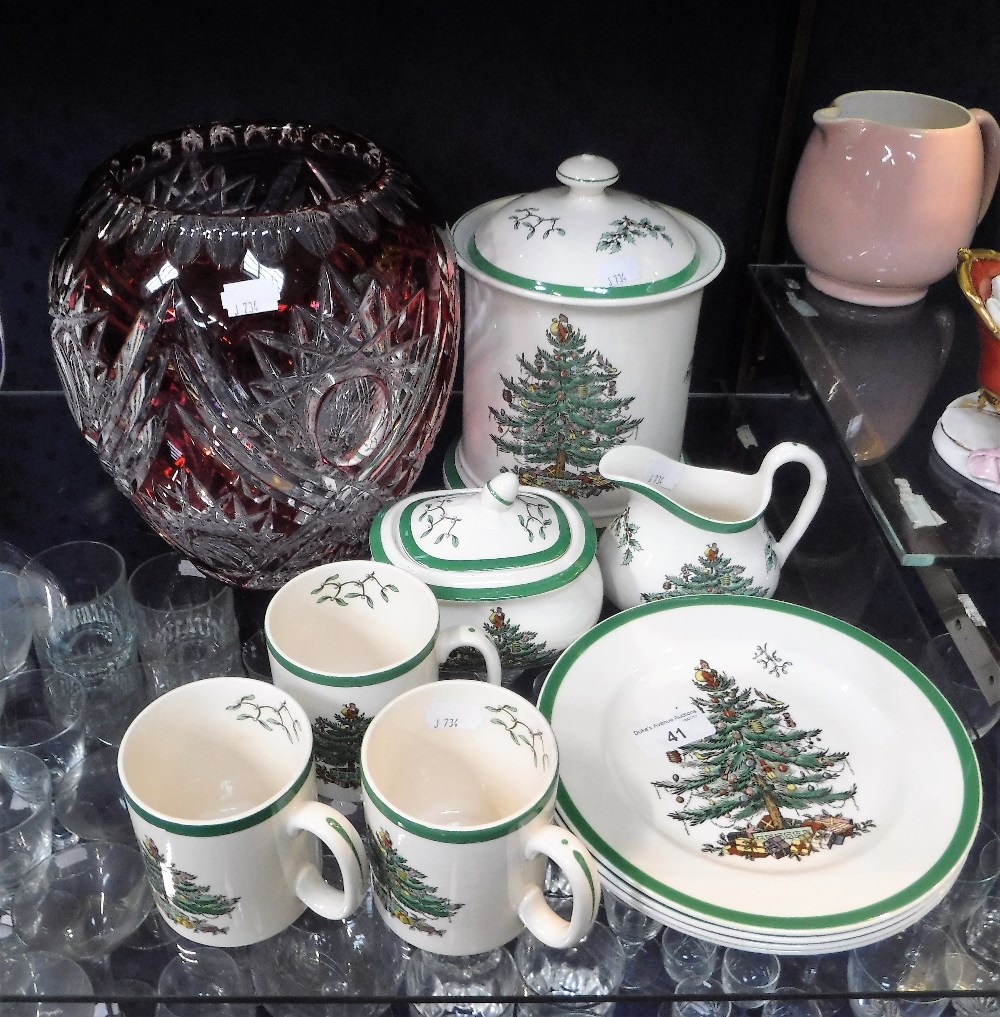 A COLLECTION OF SPODE 'CHRISTMAS TREE' CERAMICS and a red overlaid glass vase