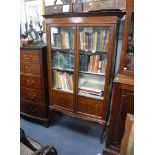 AN EDWARDIAN GLAZED MAHOGANY DISPLAY CABINET 37" wide