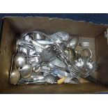 A COLLECTION OF VARIOUS SILVER PLATED WARE including a large ladle, napkin rings and other