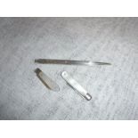 A STERLING SILVER PROPELLING PENCIL and two silver bladed penknives (3)