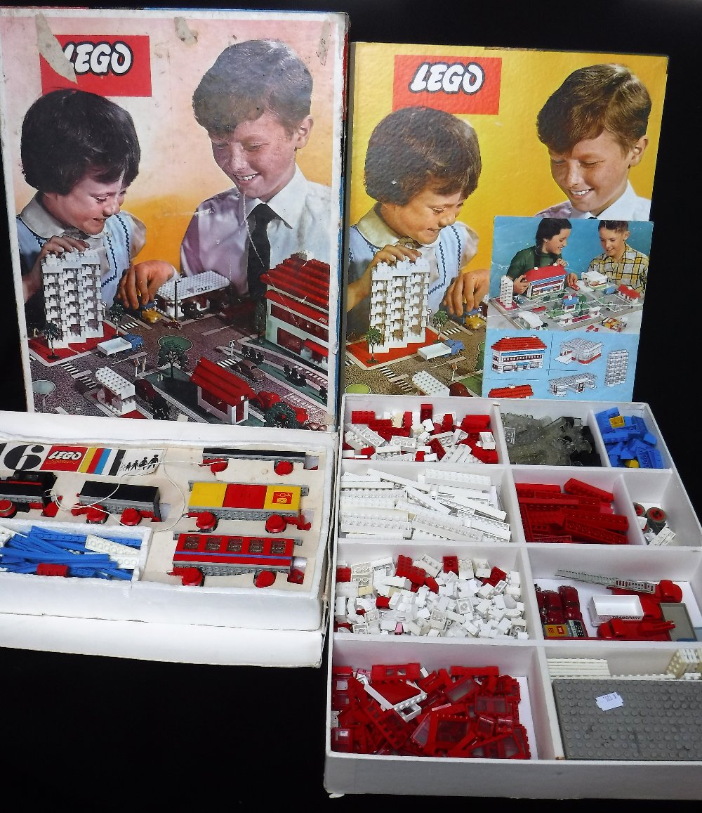 LEGO; A LARGE VINTAGE SET 810 boxed with board and instructions with Lego 'System Set 116'. Note