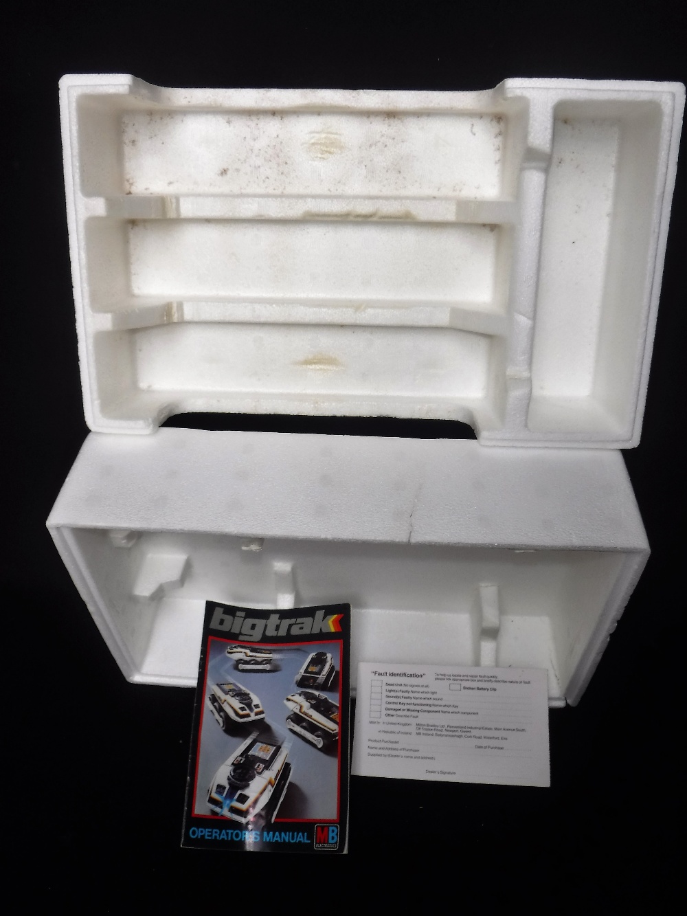 MB ELECTRONICS: A VINTAGE 'BIGTRACK' COMPUTER ACTIVATED VEHICLE (boxed with polystyrene packing - Image 3 of 3