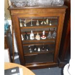 AN EDWARDIAN GLAZED MAHOGANY DISPLAY CABINET, 30" wide