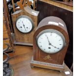 A VICTORIAN MANTEL CLOCK in a mahogany and brass inlaid case, with white enamel dial and Roman