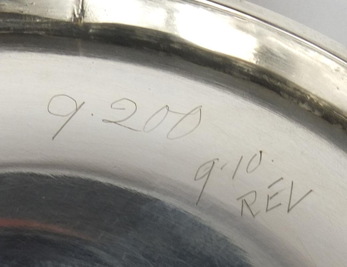 Large silver goblet with engraved floral swag decoration, R.P London 1906, raised on an ebonised - Image 4 of 4