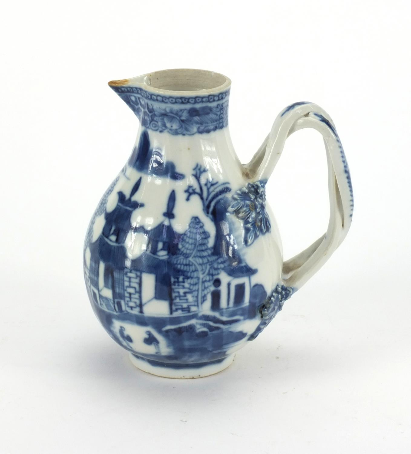 18th century Chinese blue and white porcelain sparrow beak jug, hand painted with willow pattern - Image 2 of 7