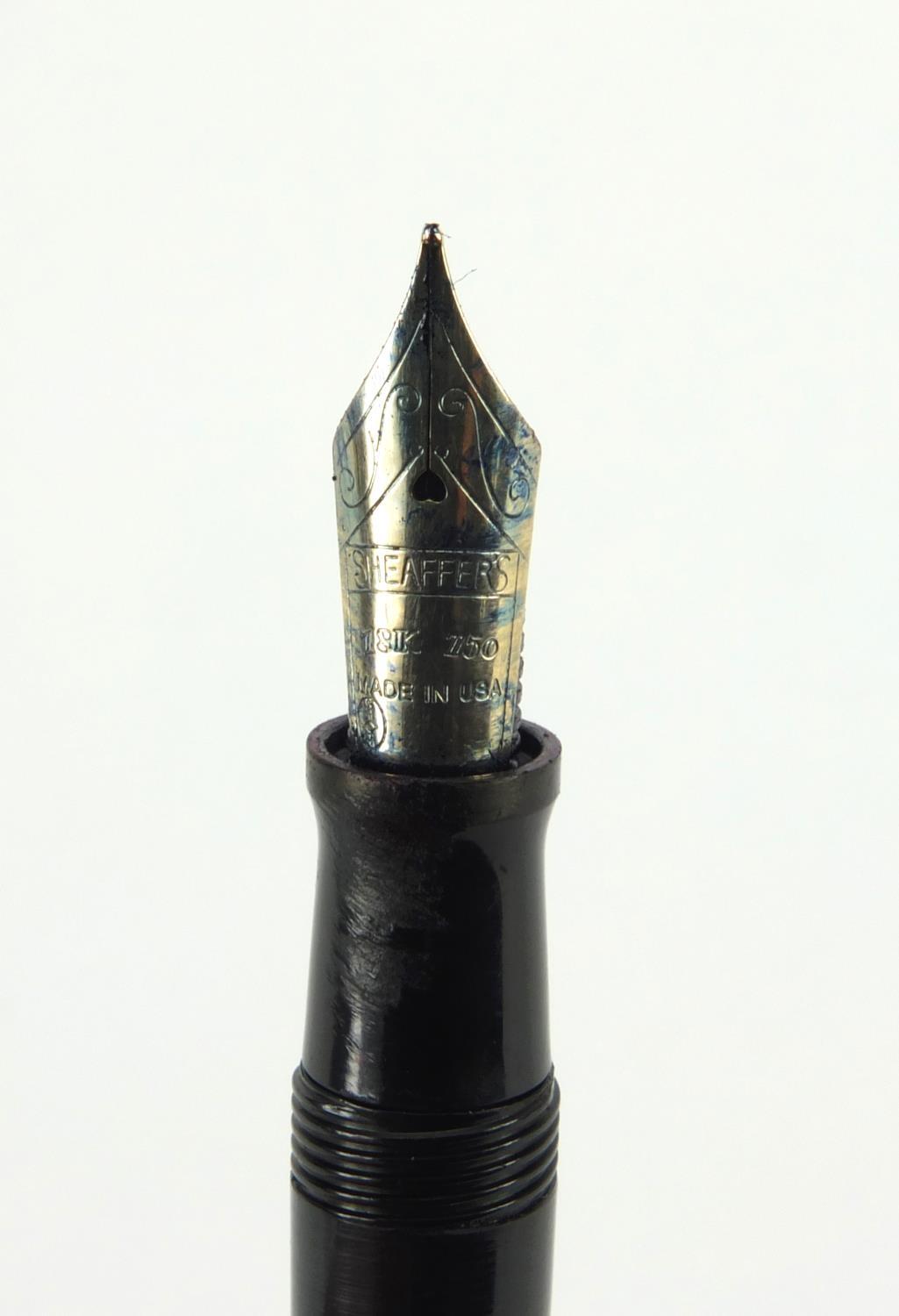 Sheaffer black fountain pen with floral sterling silver overlay and 18k gold nib - Image 3 of 6