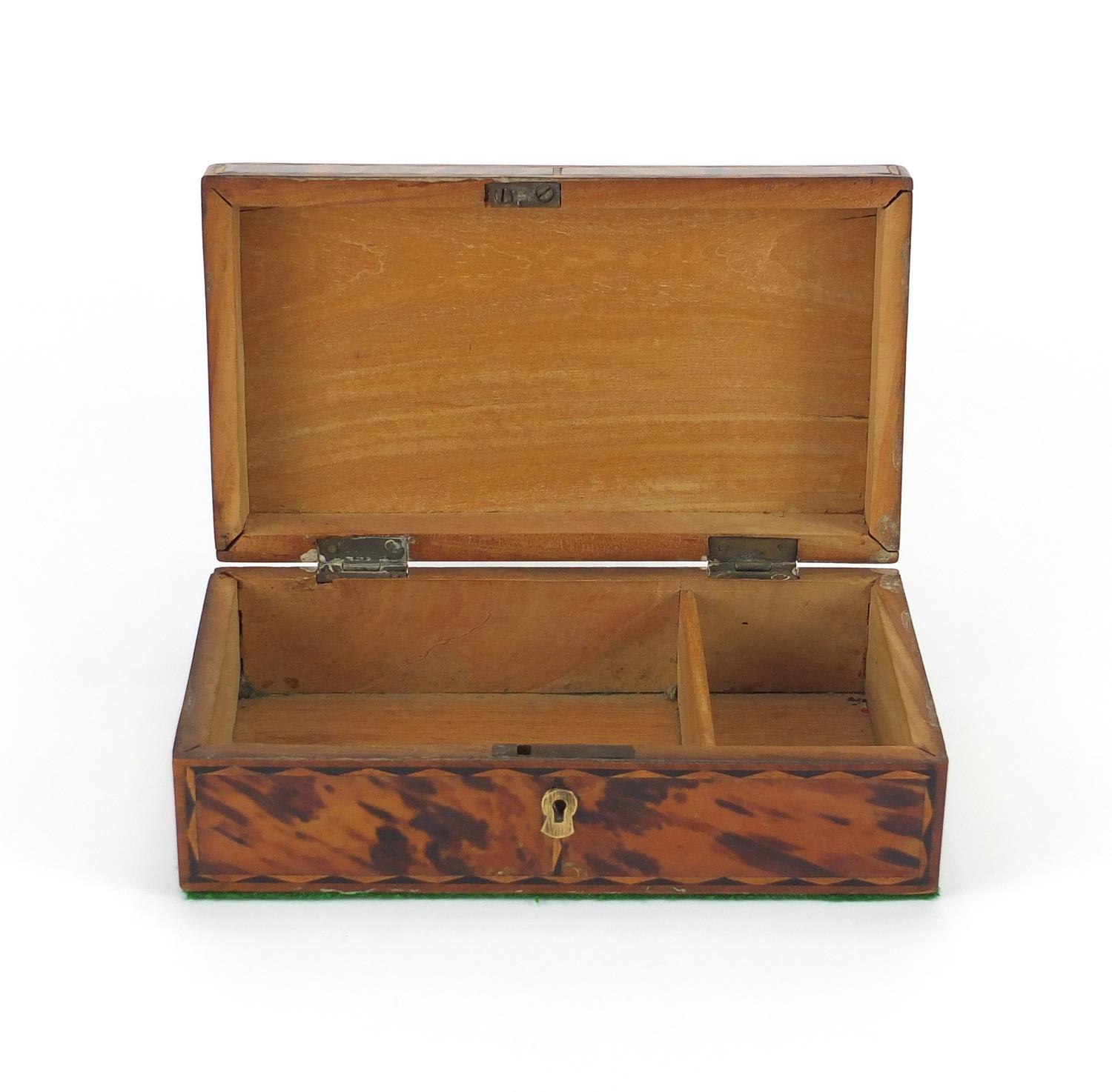 Rectangular inlaid tortoiseshell box with hinged lid, 7.5cm H x 23cm W x 13cm D : For further - Image 3 of 4