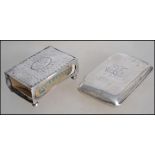 An early 20th century silver hallmarked cheroot / cigarette holder case having o monogram to the