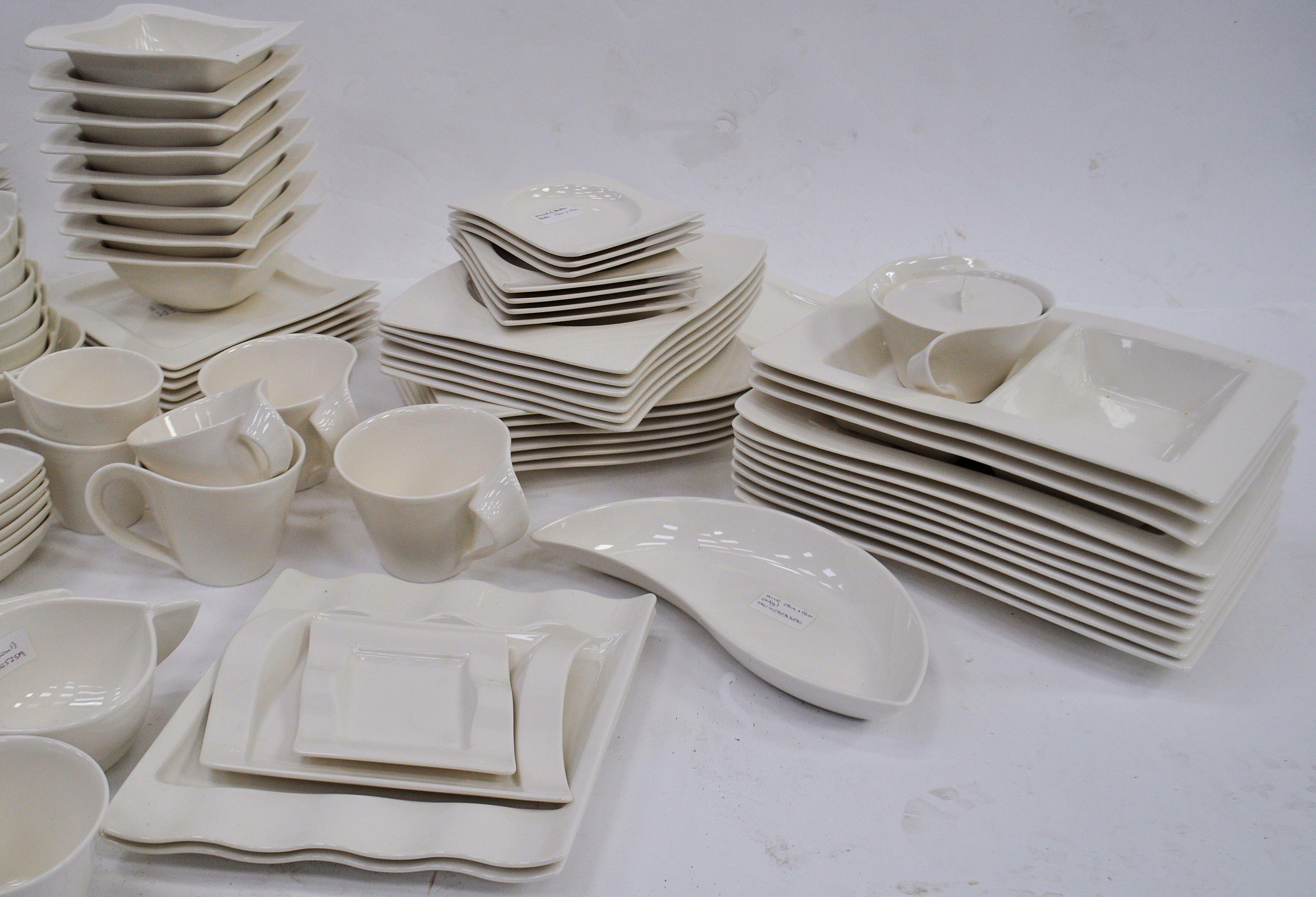 A stunning extensive Villeroy & Boch ' New Wave Premium ' dinner and tea service, 135 pieces in - Image 2 of 6