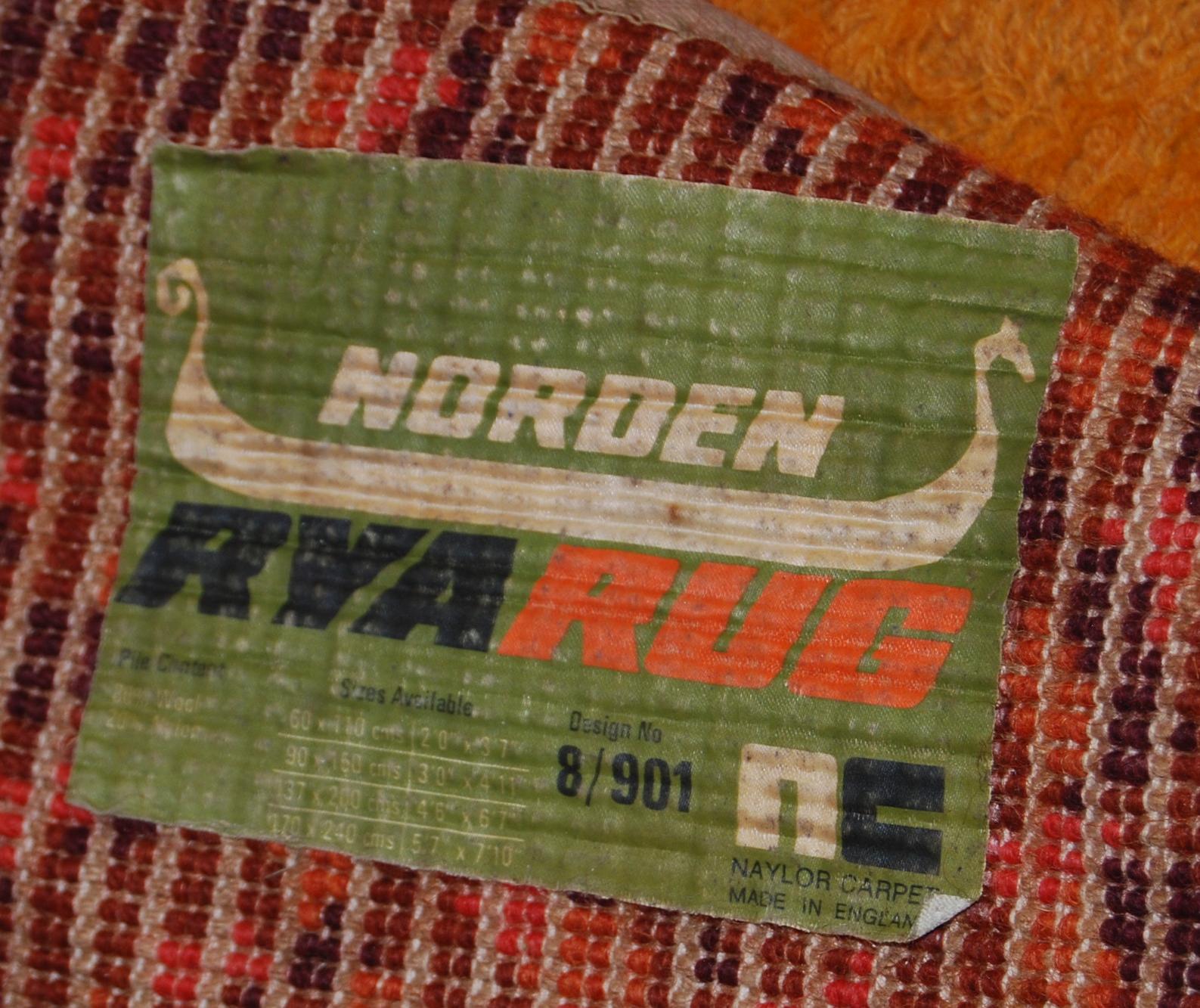 A large Nordic Rya Rug in Sunburst colours with geometric pattern, 1960's woolen shag / long pile - Image 5 of 5