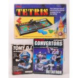 ELECTRONIC TOYS / GAMES