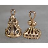 2 9ct gold miniature seal fobs / intaglios to incl