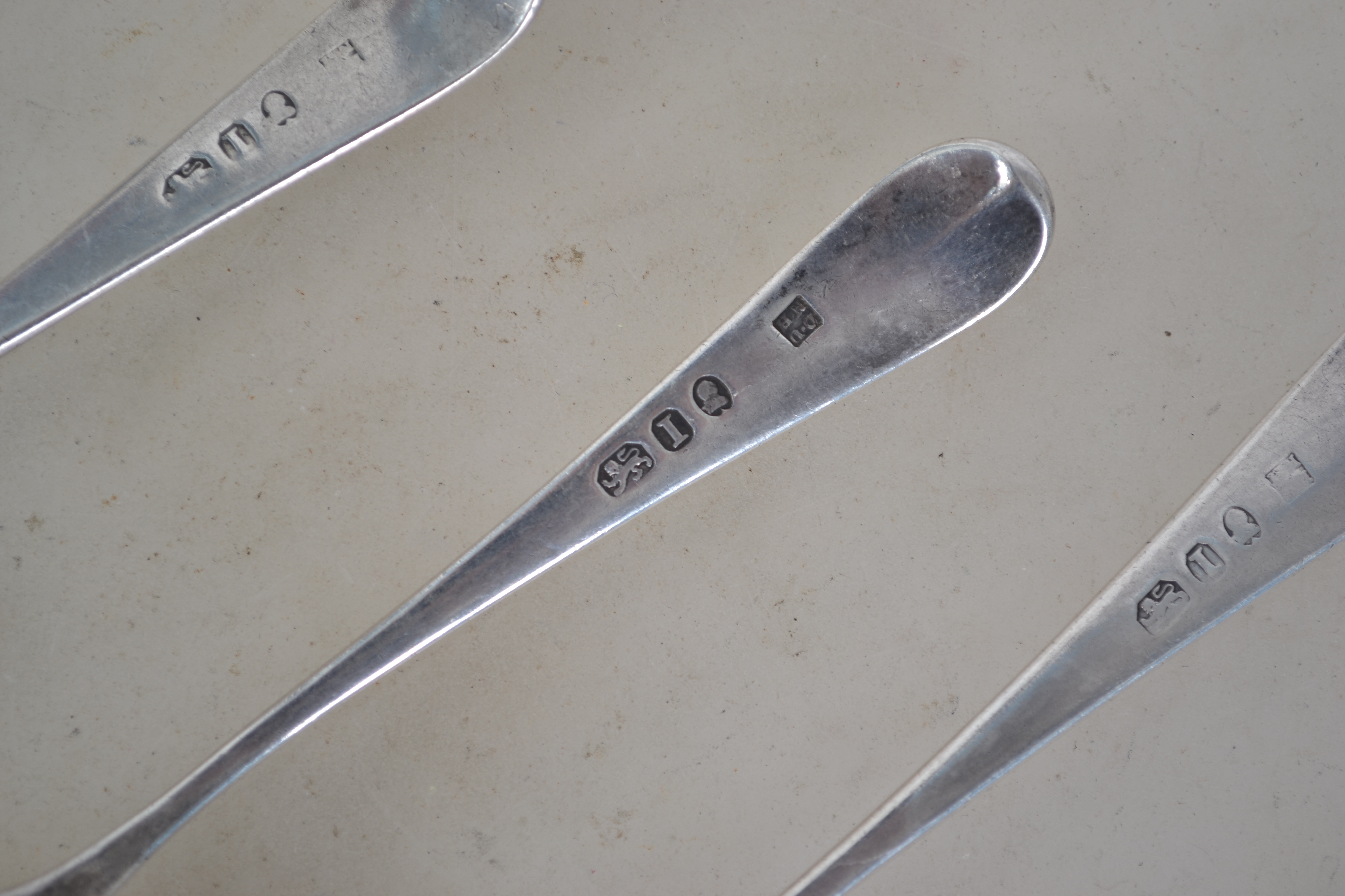 A set of 4 Georgian silver hallmarked teaspoons by - Image 3 of 3