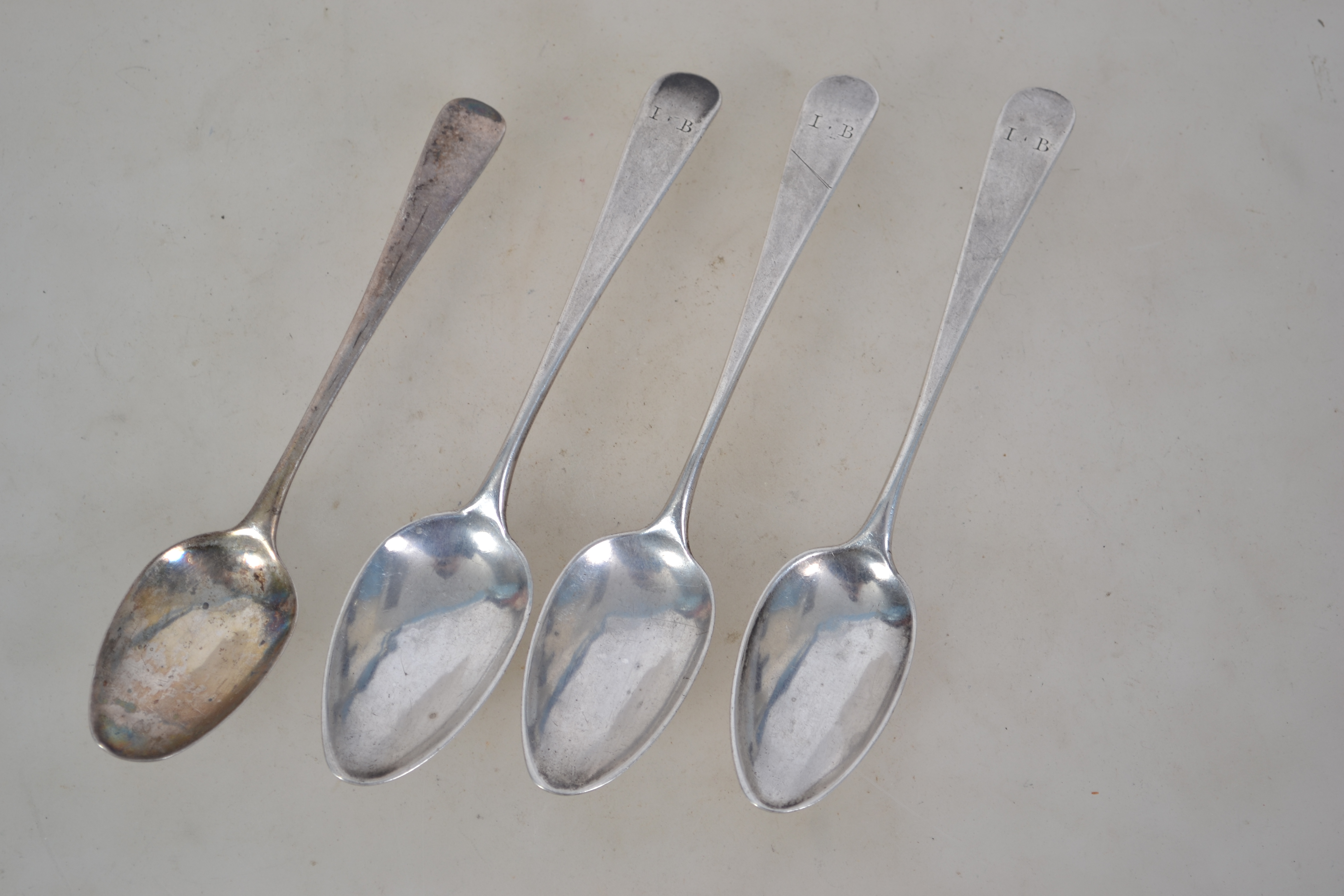 A set of 4 Georgian silver hallmarked teaspoons by