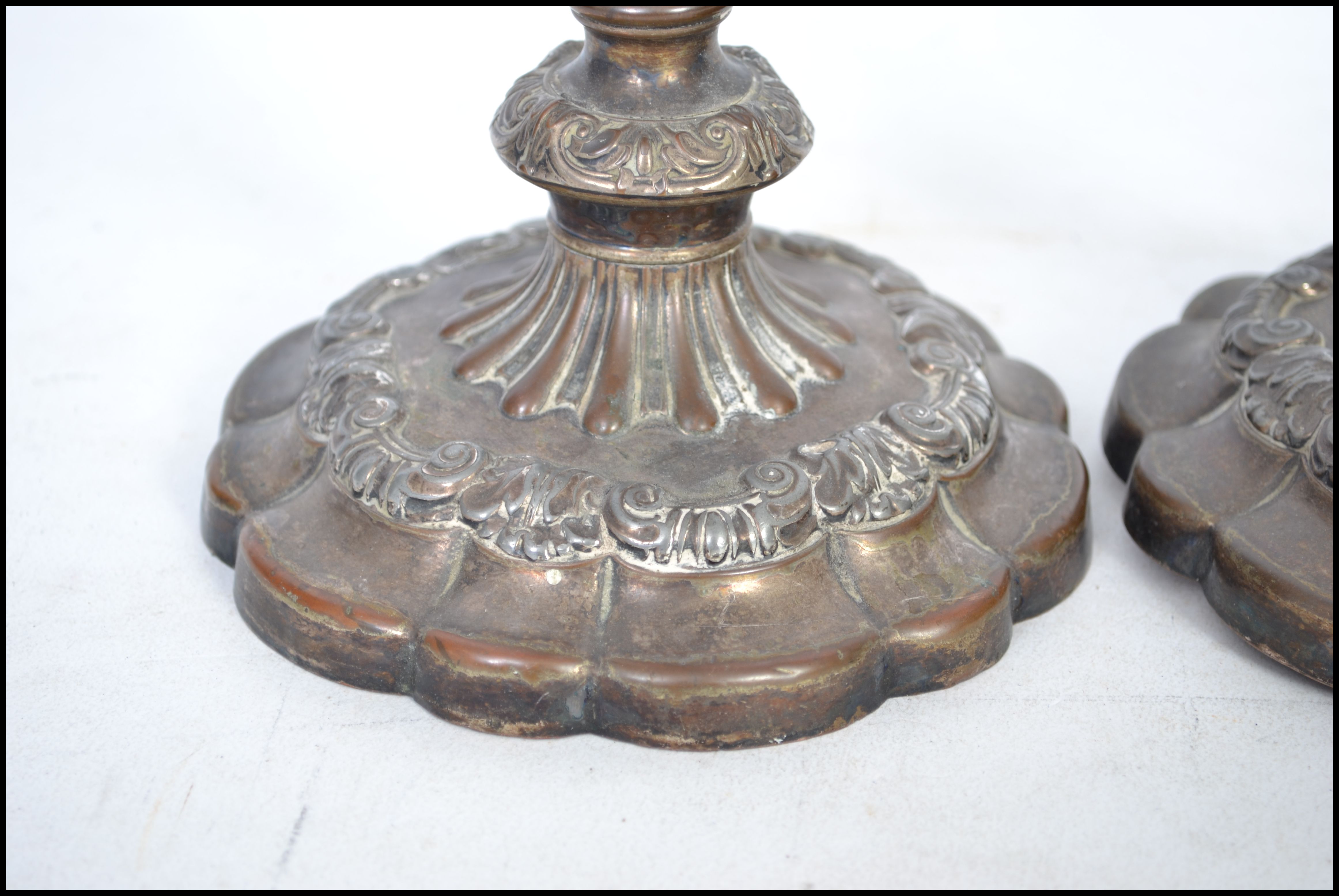 A Victorian silver plate on copper bread dish havi - Image 8 of 10