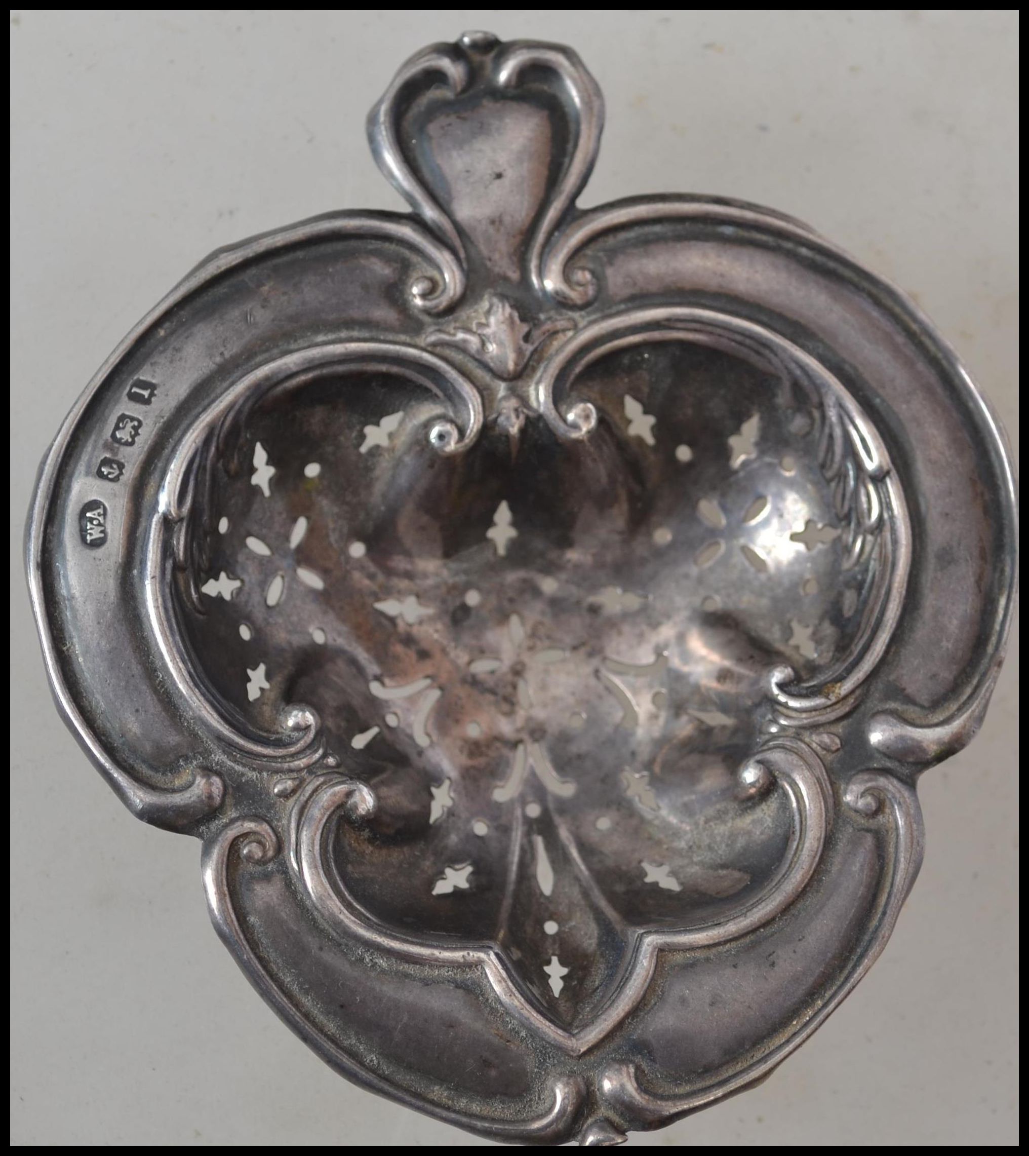 A silver hallmarked Art Nouveau tea strainer in th - Image 2 of 4