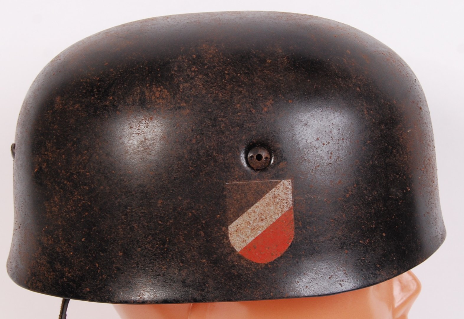 GERMAN PARATROOPERS HELMET - Image 2 of 4