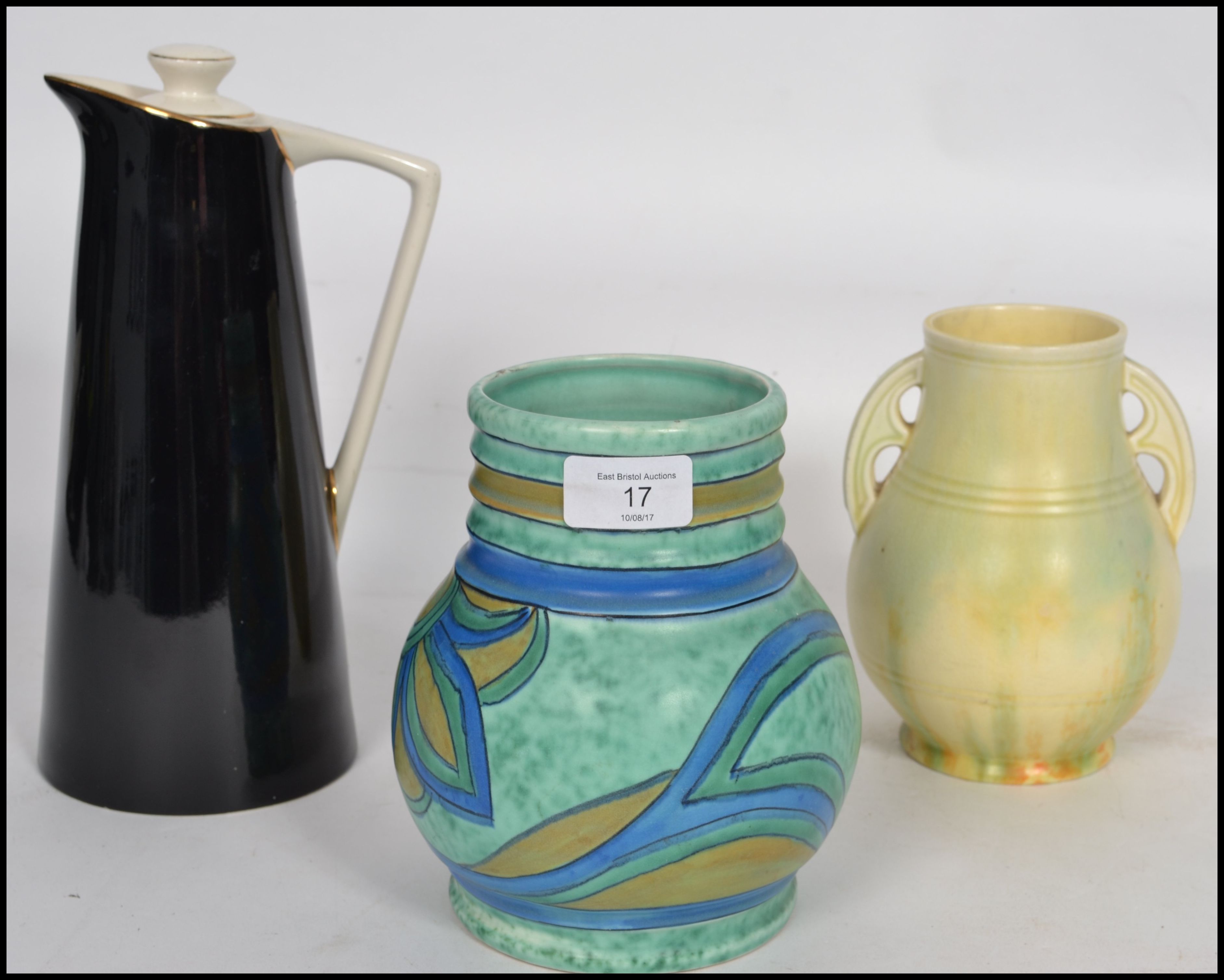 A mixed group of retro ceramics to include a black - Image 2 of 7